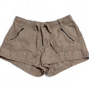 Low rise cargo shorts